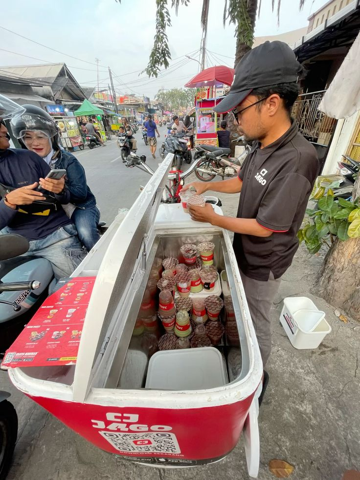 Kopi hingga Nasi Padang Kini Dijual Keliling, Benerkah Jadi Tren Bisnis Baru Gen Z?