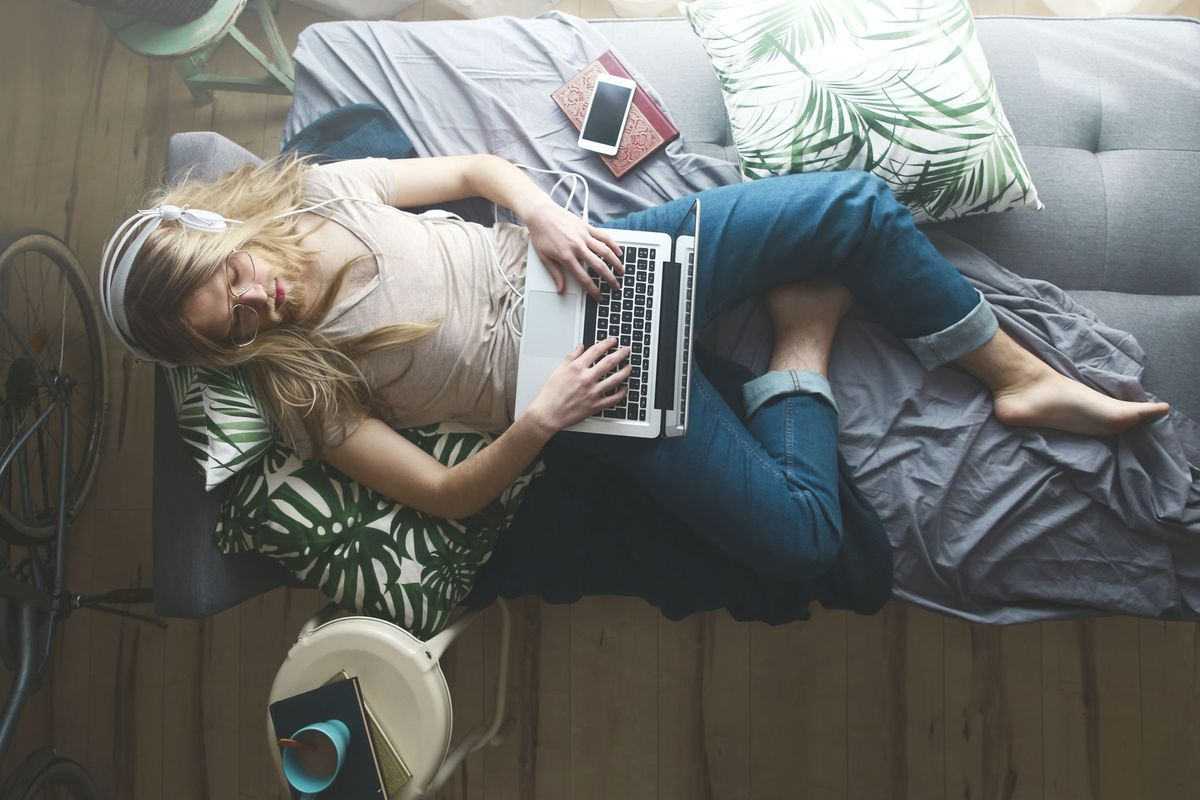 Ngerasa Bersalah Saat lagi Gak Ngapa-ngapain? Bisa Jadi Kamu Terjebak Productivity Guilt!